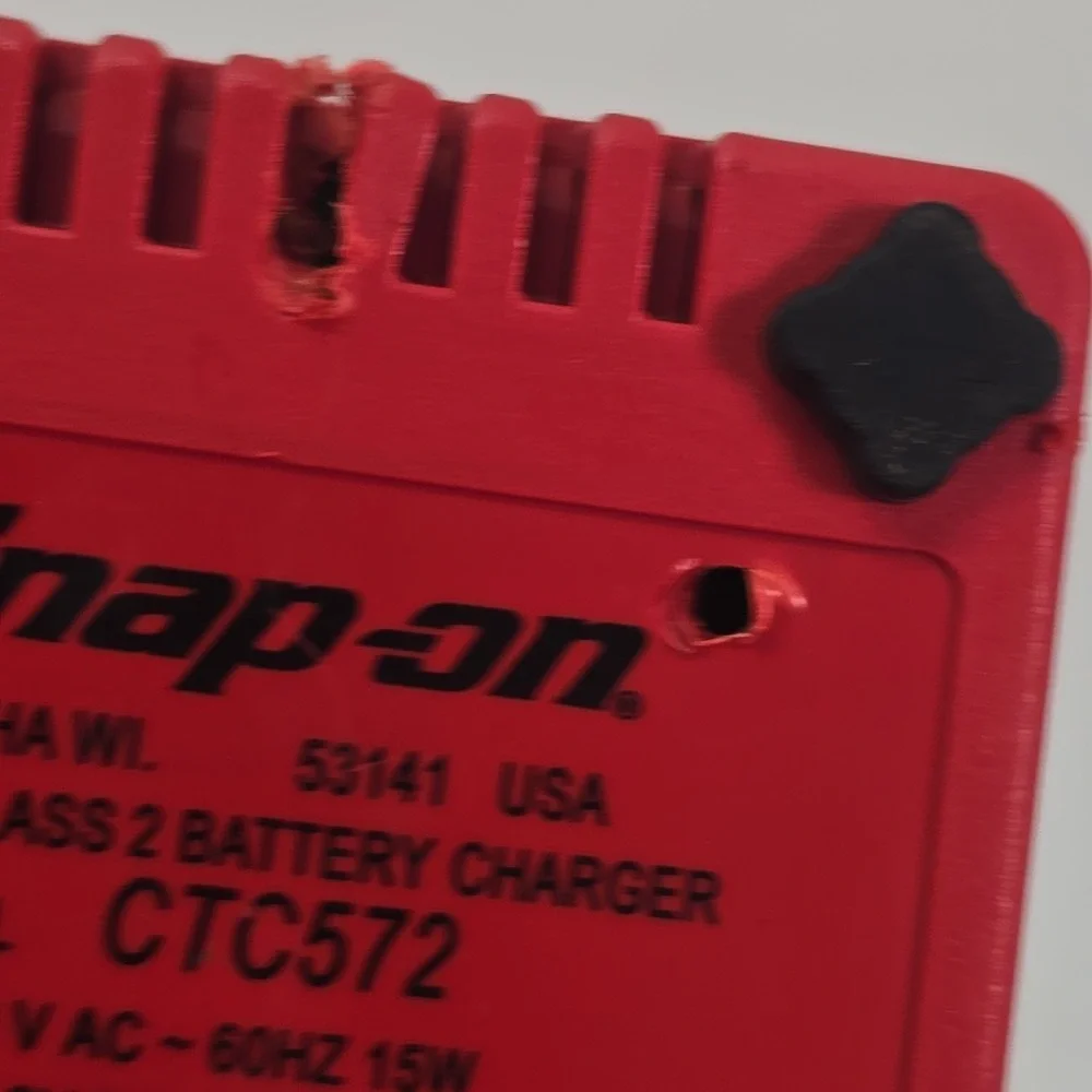 Snap-on CTC572 7.2V Battery Charger OEM Genuine Charger Only Screw Holes